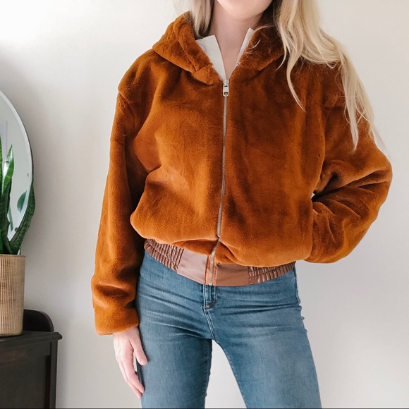 Jackets & Blazers - ✨ Host Pick ✨ NEW Super soft teddy bomber